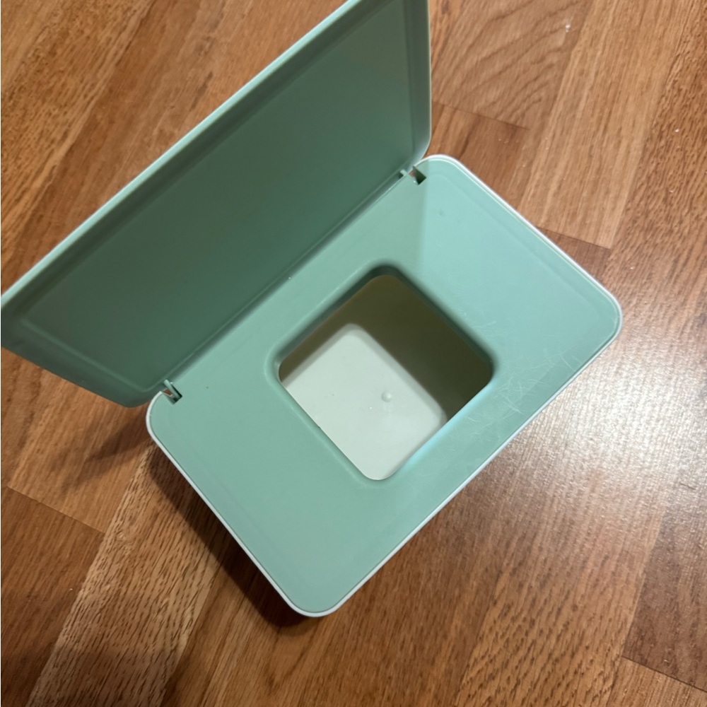 Baby wipe container